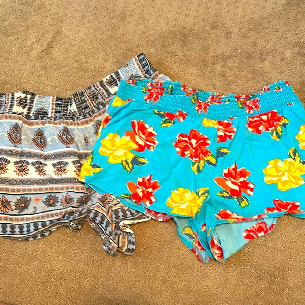 Bundle EUC flowy shorts